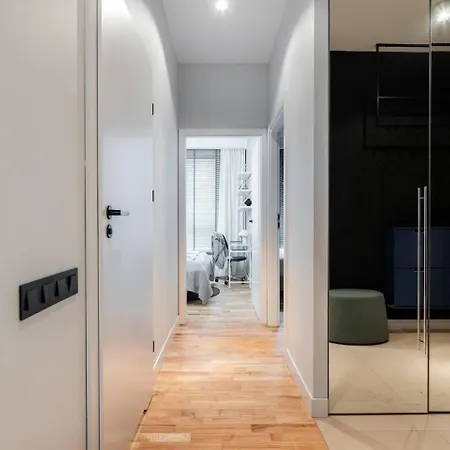 Aura Premium Mokotow Apartamento *