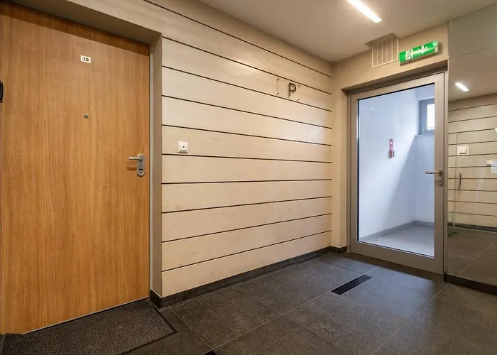 Aura Premium Mokotow Apartamento *